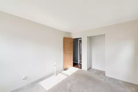 Bedroom - 583 Beech Ct, Cincinnati, OH 45245 photo 3 of 12