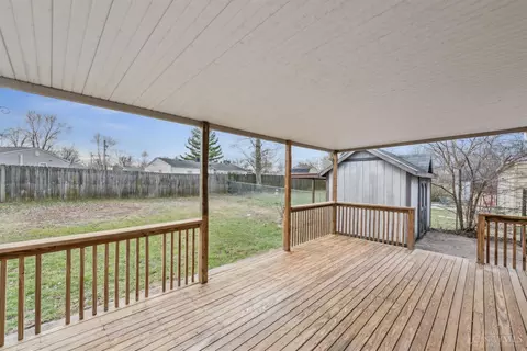 Exterior - 583 Beech Ct, Cincinnati, OH 45245 photo 2 of 5