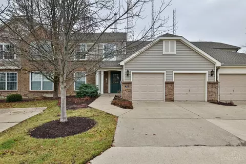 860 Southmeadow Cir, Cincinnati, OH 45224