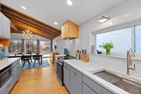 Kitchen - 6142 Hedge Ave, Cincinnati, OH 45213 photo 5 of 5
