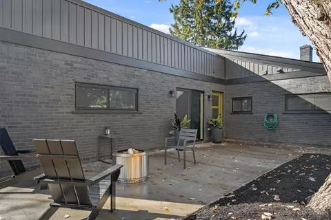 Exterior - 6142 Hedge Ave, Cincinnati, OH 45213 photo 2 of 7