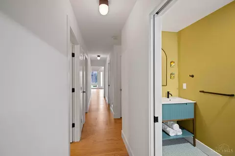 Entry Way - 6142 Hedge Ave, Cincinnati, OH 45213 photo 1 of 2