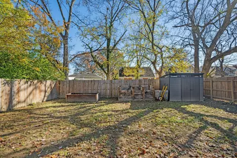 Exterior - 6142 Hedge Ave, Cincinnati, OH 45213 photo 4 of 7