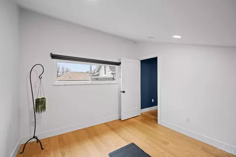 Bedroom - 6142 Hedge Ave, Cincinnati, OH 45213 photo 5 of 5