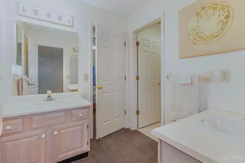 Bath - 3632 Mohler Rd, Blue Ash, OH 45241 photo 6 of 8
