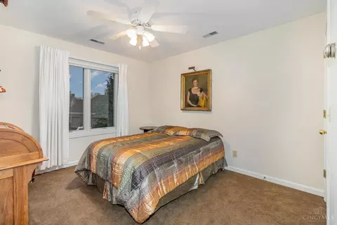 Bedroom - 3632 Mohler Rd, Blue Ash, OH 45241 photo 3 of 8