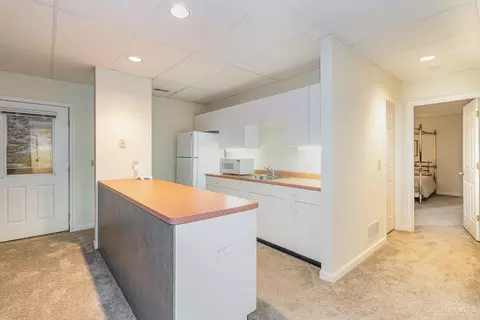 Kitchen - 3632 Mohler Rd, Blue Ash, OH 45241 photo 4 of 4