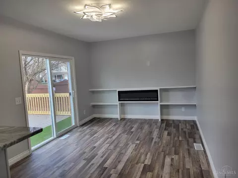 Living - 1881 Edgewater Dr, Cincinnati, OH 45240 photo 2 of 3