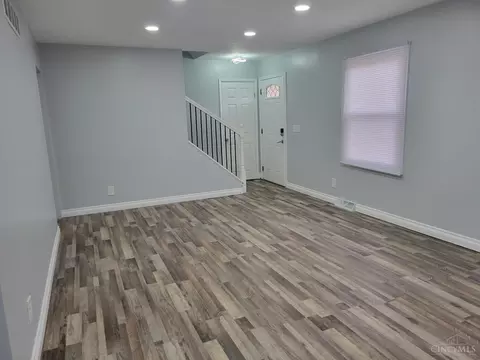 Living - 1881 Edgewater Dr, Cincinnati, OH 45240 photo 1 of 3