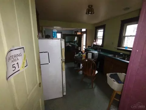 2564 Linden St, Cincinnati, OH 45225 photo 5