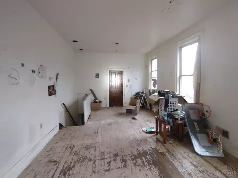 2564 Linden St, Cincinnati, OH 45225 photo 8
