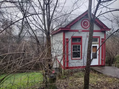 2564 Linden St, Cincinnati, OH 45225 photo 2