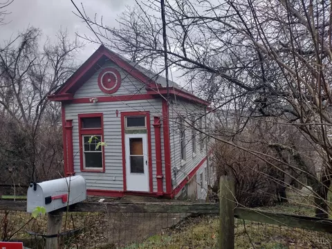2564 Linden St, Cincinnati, OH 45225