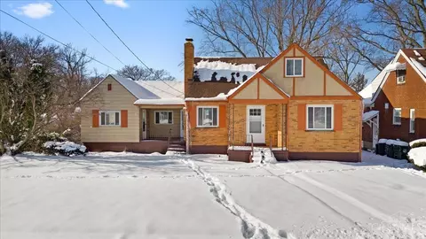 6415 Graceland Ave, Golf Manor, OH 45237