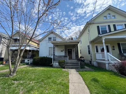 Exterior - 2316 Sauer Ave, Cincinnati, OH 45219 photo 3 of 3