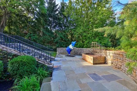 Exterior - 1221 Edwards Rd, Cincinnati, OH 45208 photo 6 of 23