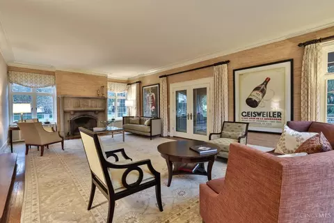 Living - 1221 Edwards Rd, Cincinnati, OH 45208 photo 1 of 6