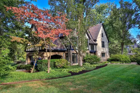 Exterior - 1221 Edwards Rd, Cincinnati, OH 45208 photo 11 of 23