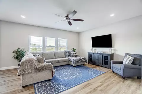 Living - 1233 Michael Dr, Harrison, OH 45030 photo 1 of 2