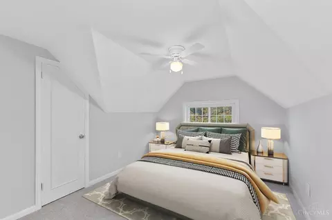 Bedroom - 5541 Vogel Rd, Cincinnati, OH 45239 photo 4 of 9