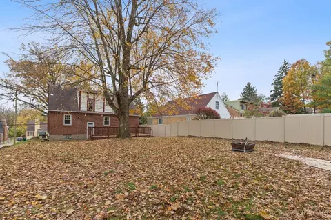 Exterior - 5541 Vogel Rd, Cincinnati, OH 45239 photo 6 of 8