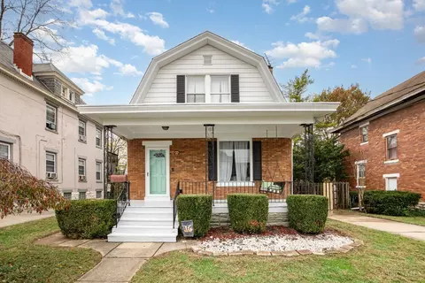 2538 Ridgeland Pl, Cincinnati, OH 45212