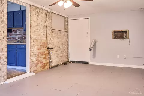 8820 Neptune Dr, Cincinnati, OH 45231 photo 9