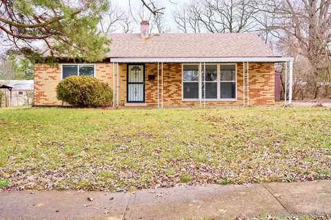 8820 Neptune Dr, Cincinnati, OH 45231