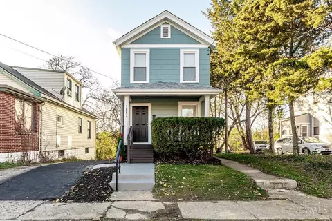 1657 Dewey Ave, Cincinnati, OH 45205