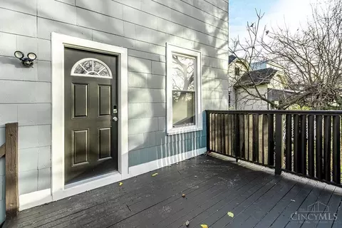 Exterior - 1657 Dewey Ave, Cincinnati, OH 45205 photo 2 of 7