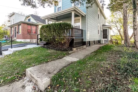 Exterior - 1657 Dewey Ave, Cincinnati, OH 45205 photo 3 of 7