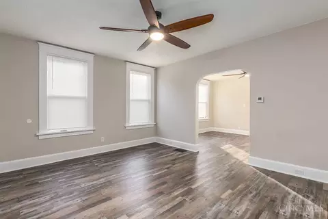 Living - 1657 Dewey Ave, Cincinnati, OH 45205 photo 4 of 5