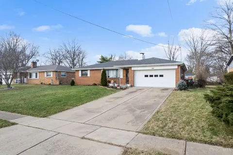 7995 Merrymaker Ln, Cincinnati, OH 45236 photo 3