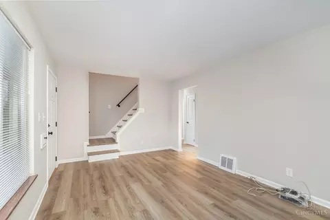 6422 Golfway Dr, Cincinnati, OH 45239 photo 8