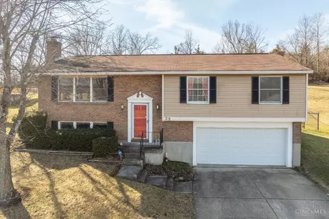 39 Kensington Dr, Hamilton, OH 45013