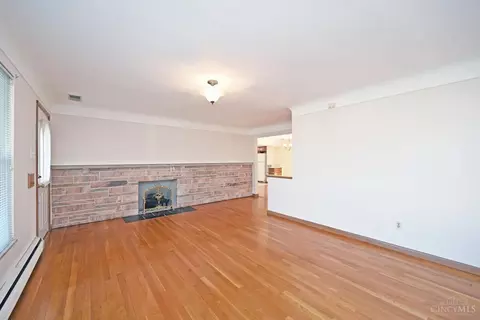 Living - 8024 Merrymaker Ln, Cincinnati, OH 45236 photo 3 of 4
