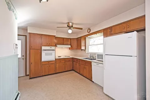 Kitchen - 8024 Merrymaker Ln, Cincinnati, OH 45236 photo 1 of 4