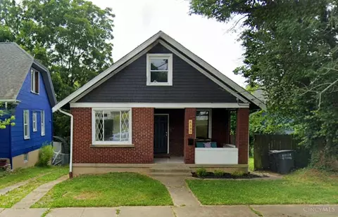 6590 Parrish Ave, North College Hill, OH 45239