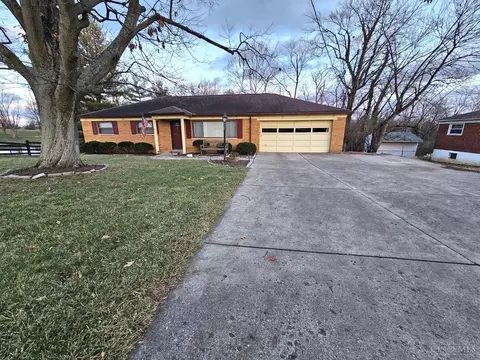 6104 Gaines Rd, Cincinnati, OH 45247