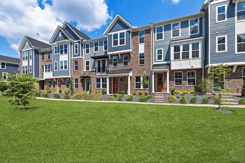 7225 Otley Dr, West Chester, OH 45069