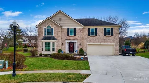 6577 Glen Arbor Dr, West Chester, OH 45069
