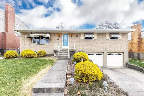 3606 Krierview Dr, Cincinnati, OH 45248