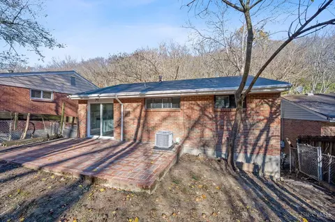Exterior - 1976 Sunset Ln, Cincinnati, OH 45238 photo 2 of 2