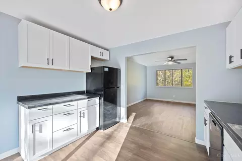 Kitchen - 1976 Sunset Ln, Cincinnati, OH 45238 photo 1 of 2