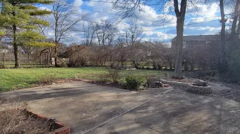 Exterior - 527 Bessinger Dr, Forest Park, OH 45240 photo 1 of 2