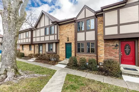 7542 Halifax Dr, West Chester, OH 45069
