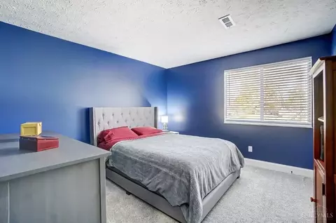 999 Cedar Ridge Dr, Cincinnati, OH 45245 photo 29