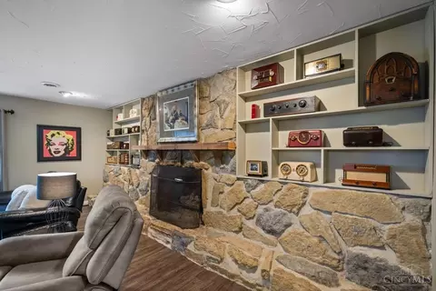 4450 Classic Dr, Blue Ash, OH 45241 photo 17