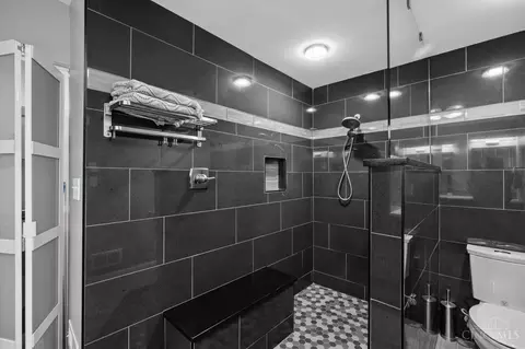 4450 Classic Dr, Blue Ash, OH 45241 photo 25
