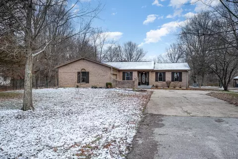 2693 Brooking Rd, Amelia, OH 45102